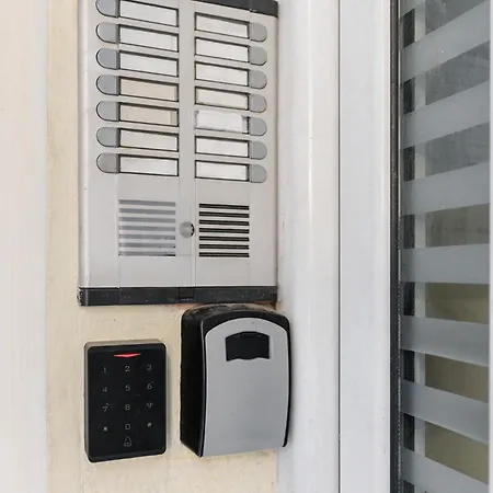 Foka's Nest Atmabnb 22 Soluň